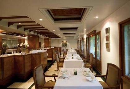 Panchratna Restaurant-The Gateway Hotel, Nashik